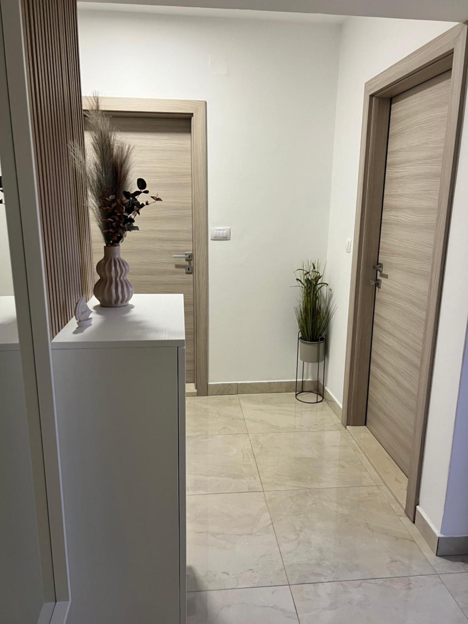 Apartmani Ivelic Supetar Exterior photo