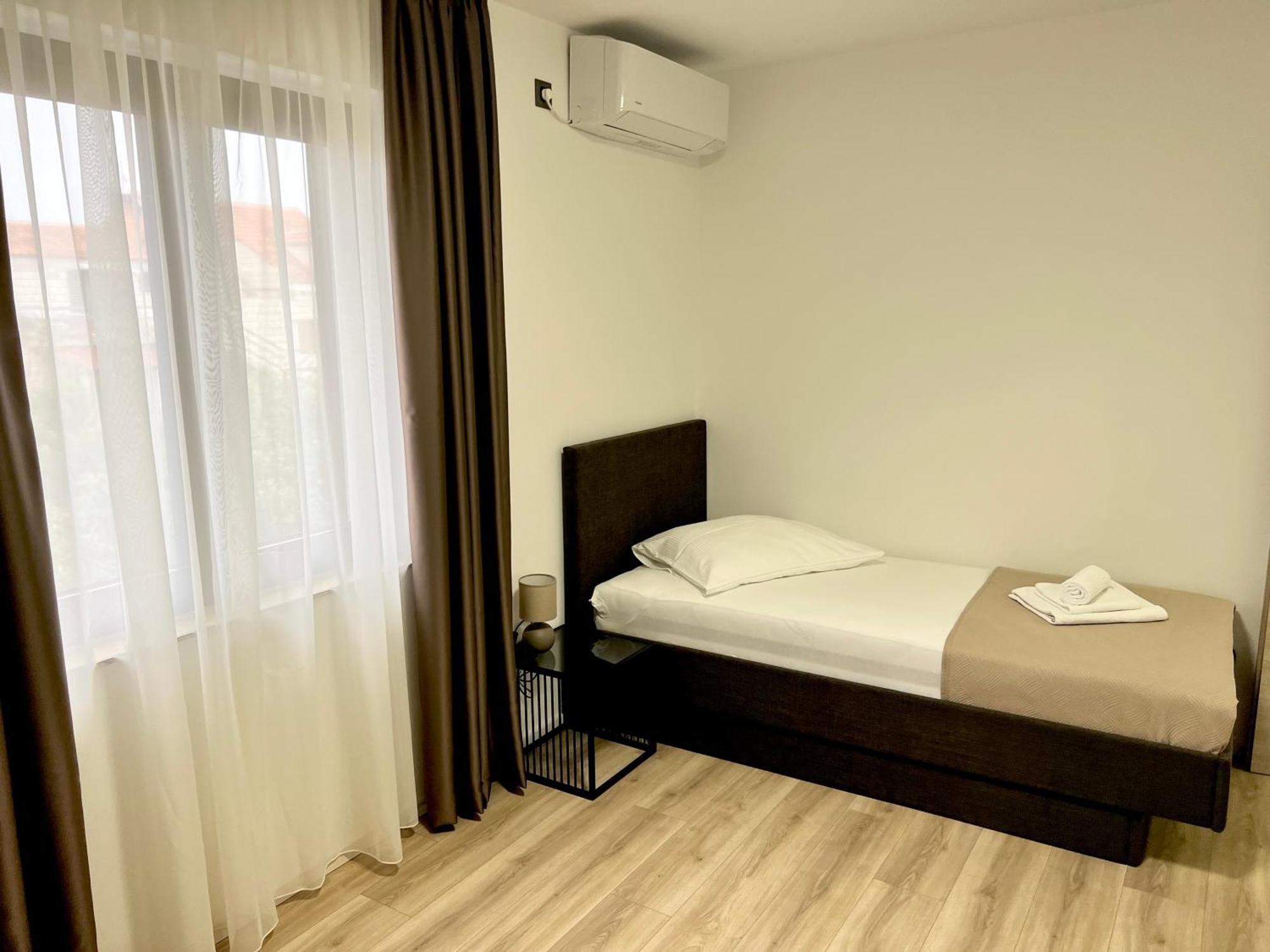 Apartmani Ivelic Supetar Exterior photo